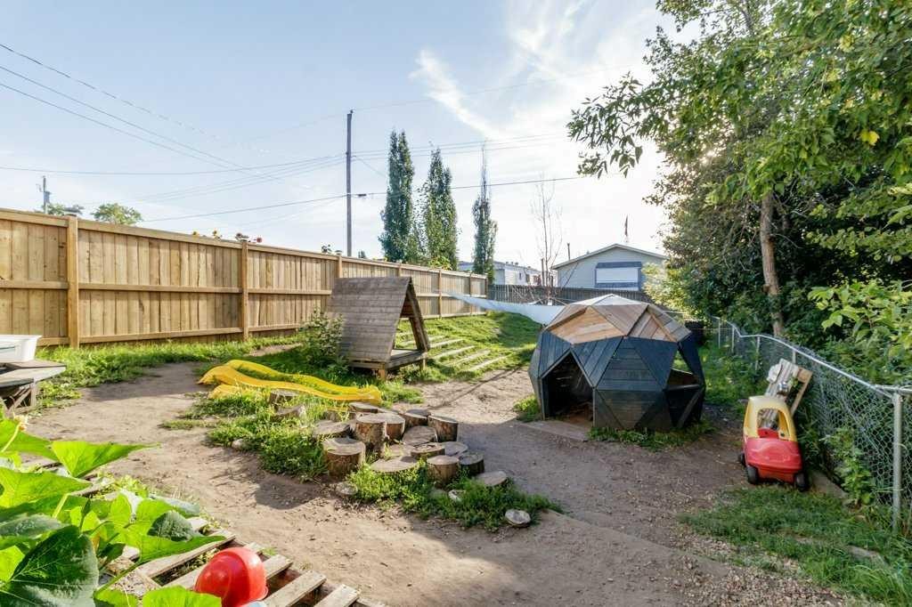 









26


Ave

, 1814 and 1816,
Delburne,




AB
T0M 0V0

