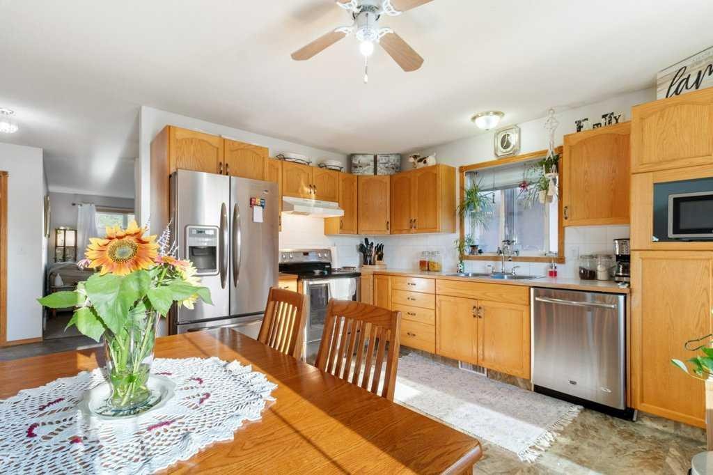 









26


Ave

, 1814 and 1816,
Delburne,




AB
T0M 0V0

