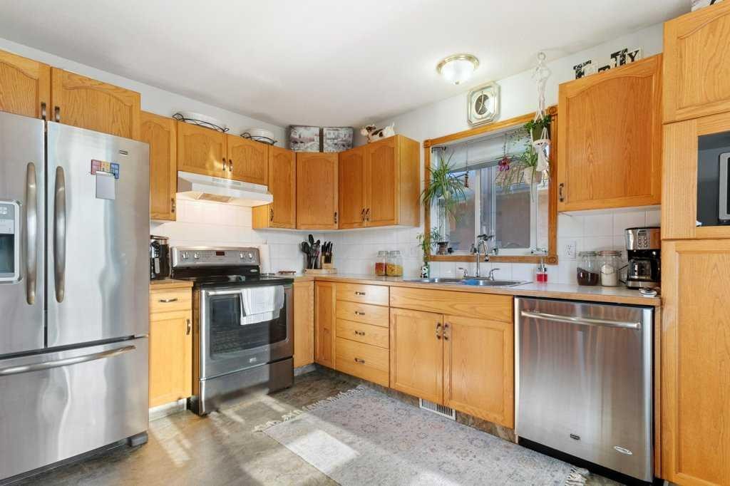 









26


Ave

, 1814 and 1816,
Delburne,




AB
T0M 0V0

