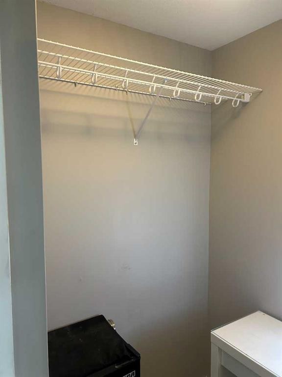 









5301


WINDWARD

Place, 1,
Sylvan Lake,




AB
T4S 2L4


