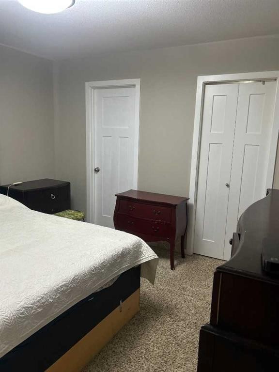 









5301


WINDWARD

Place, 1,
Sylvan Lake,




AB
T4S 2L4

