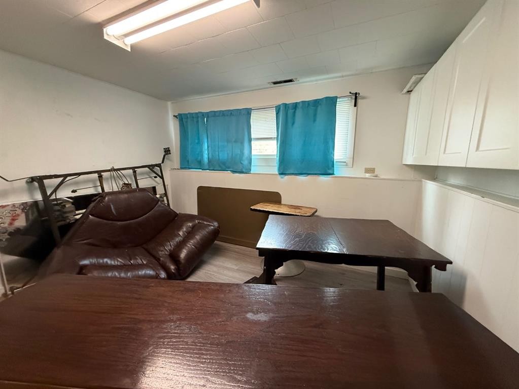 









4813


50

Street,
Clive,




AB
T0C 0Y0

