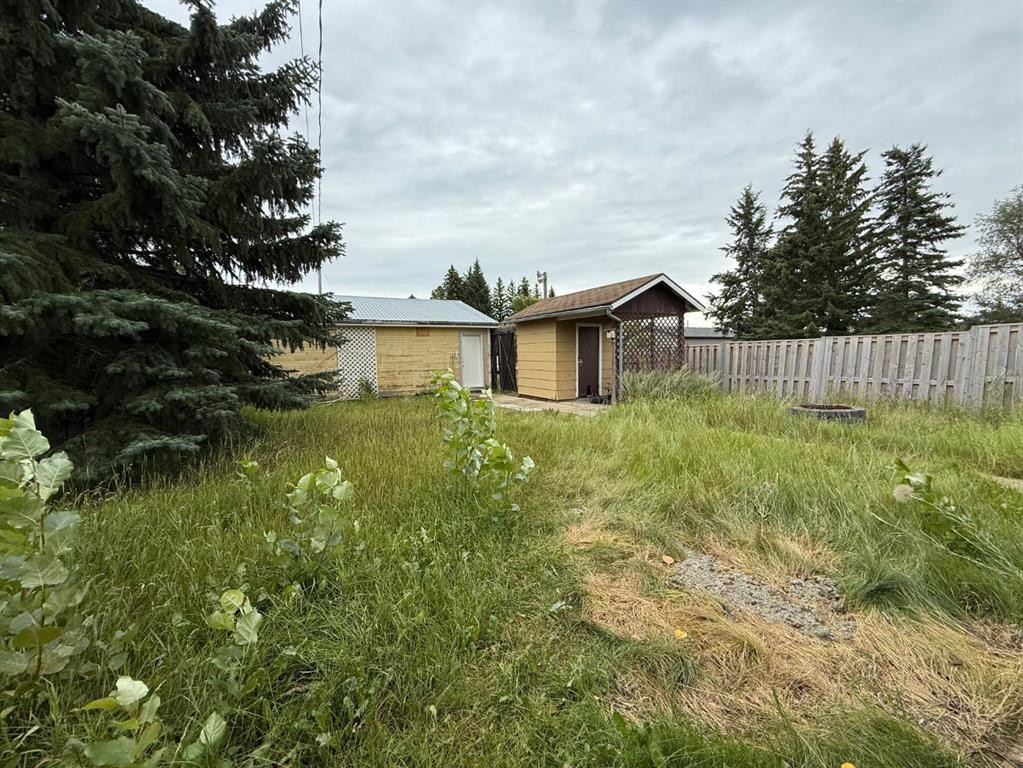









4813


50

Street,
Clive,




AB
T0C 0Y0

