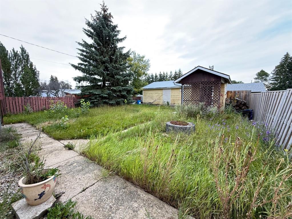 









4813


50

Street,
Clive,




AB
T0C 0Y0

