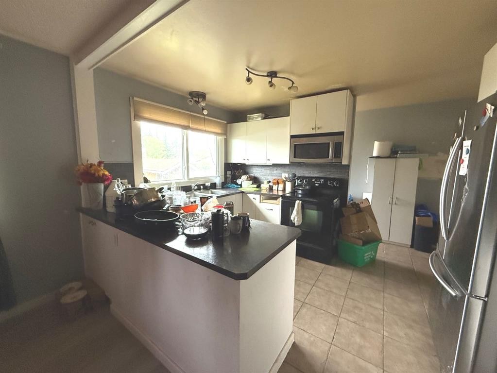 









4813


50

Street,
Clive,




AB
T0C 0Y0

