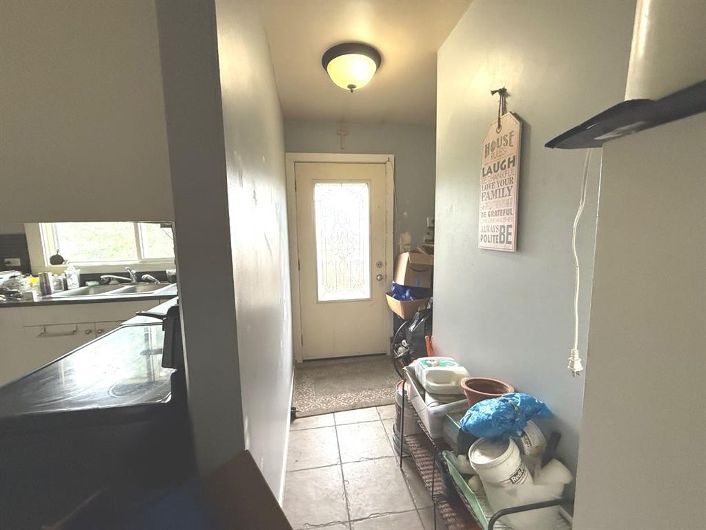 









4813


50

Street,
Clive,




AB
T0C 0Y0

