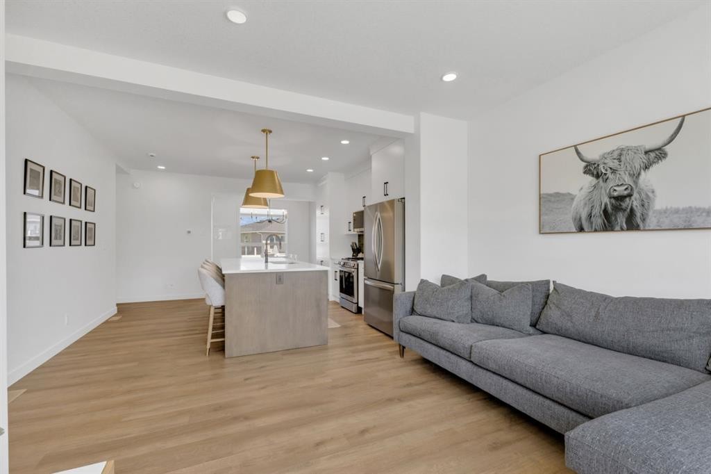 









10


Evergreen

Way, A,
Red Deer,




AB
T4P3H1

