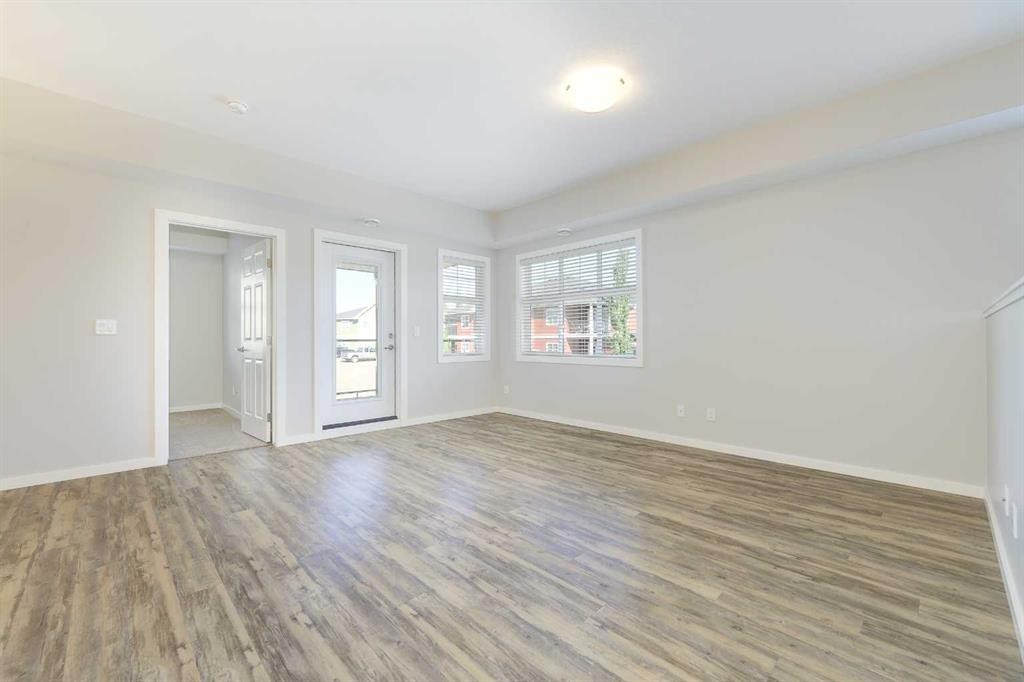 









5300


Vista

Trail, D3,
Blackfalds,




AB
T4M 0L8

