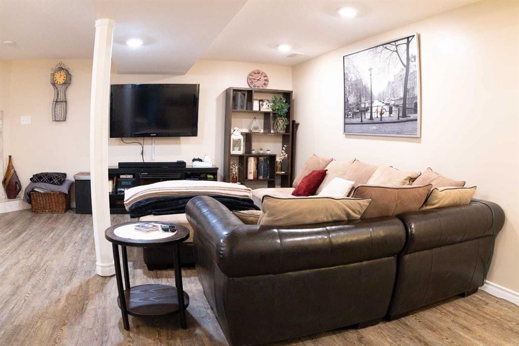 









46


Wells

Street,
Red Deer,




AB
T4N5Y3

