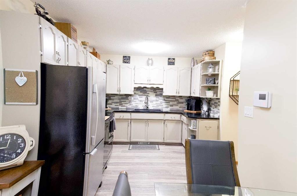









46


Wells

Street,
Red Deer,




AB
T4N5Y3

