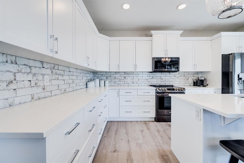 









61


Murphy

Close,
Blackfalds,




AB
T4M0H5

