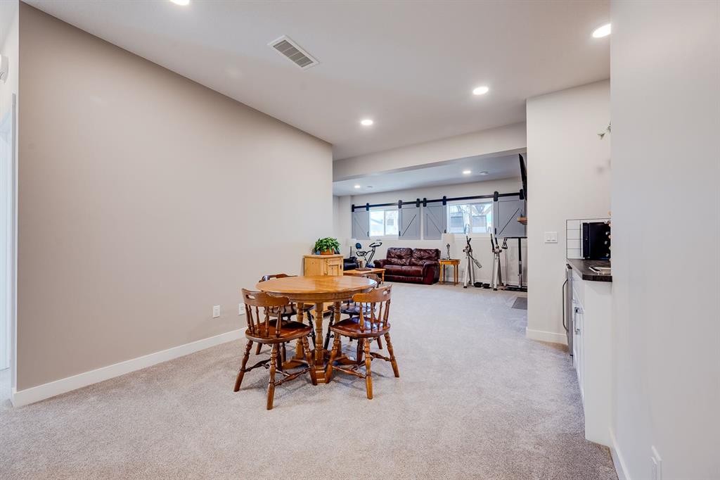 









61


Murphy

Close,
Blackfalds,




AB
T4M0H5

