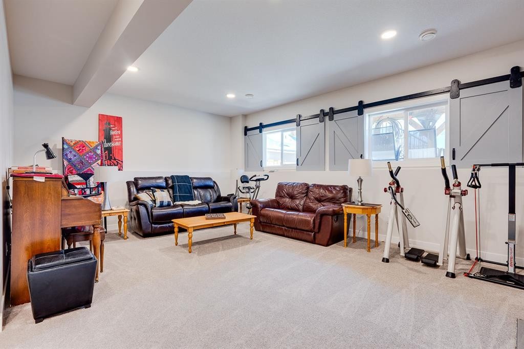 









61


Murphy

Close,
Blackfalds,




AB
T4M0H5

