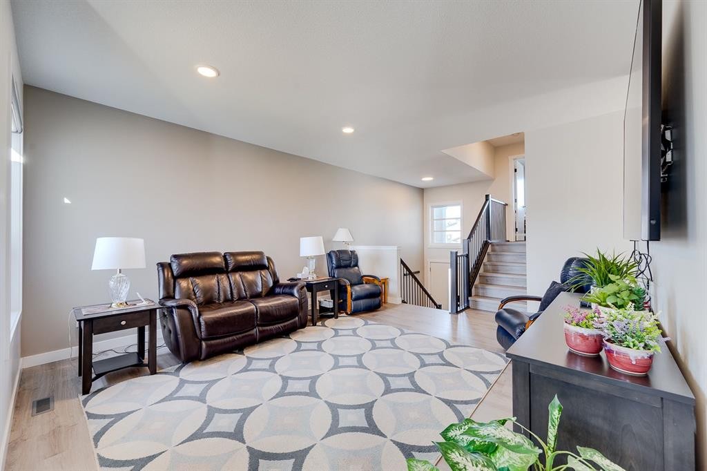 









61


Murphy

Close,
Blackfalds,




AB
T4M0H5

