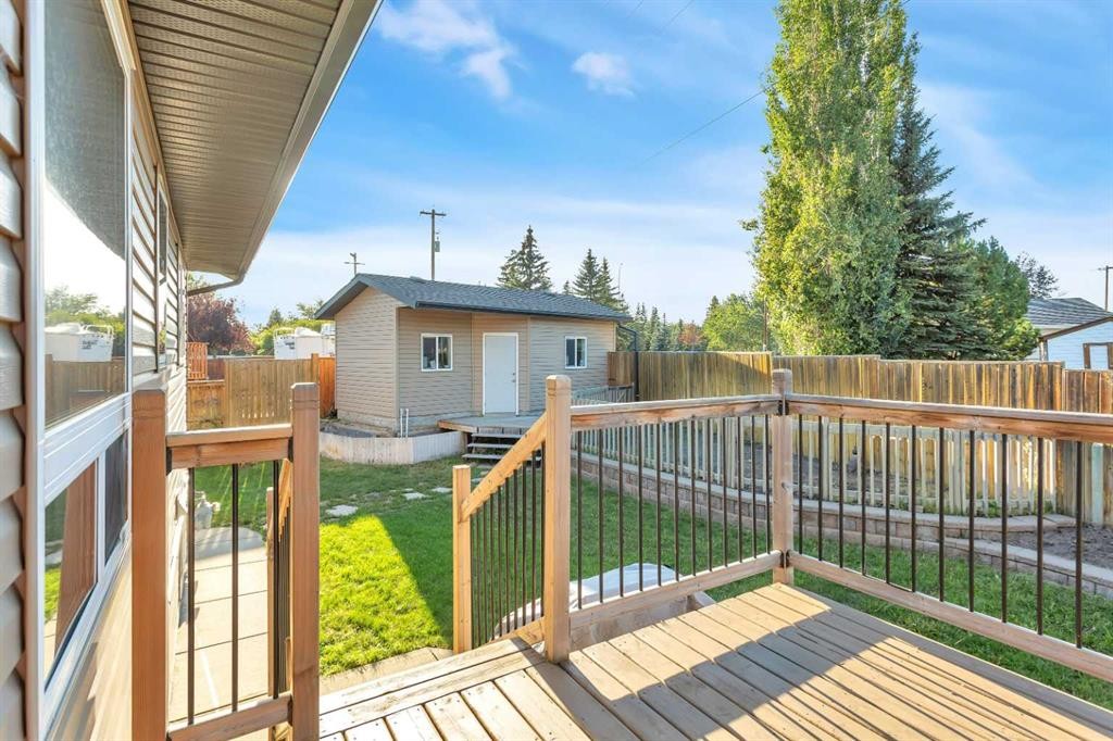 









46


Lexington

Close,
Lacombe,




AB
T4L2J3

