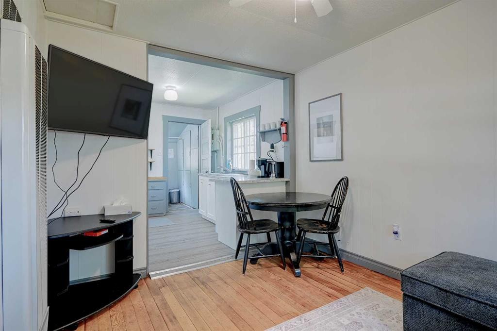 









4738


50

Street East,
Sylvan Lake,




AB
T4S1G8

