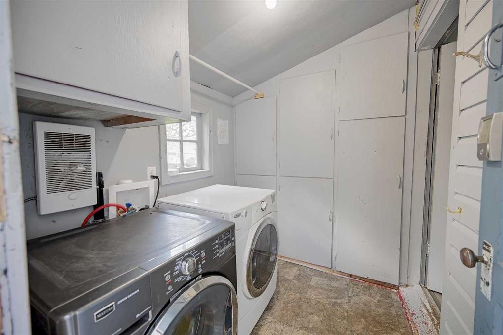 









4738


50

Street East,
Sylvan Lake,




AB
T4S1G8

