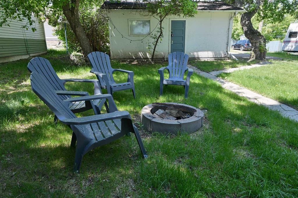 









4738


50

Street East,
Sylvan Lake,




AB
T4S1G8

