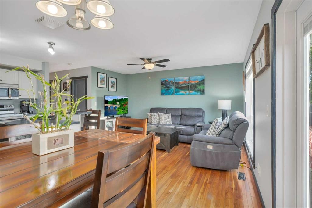 









76


Arthur

Close,
Red Deer,




AB
T4R 3M5

