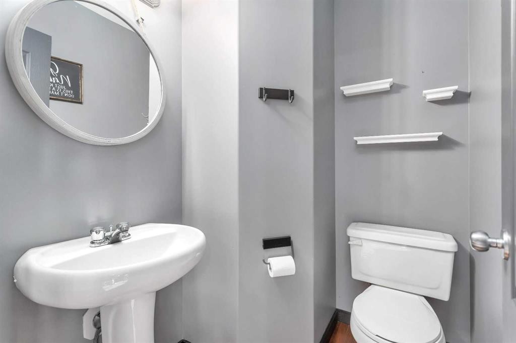 









76


Arthur

Close,
Red Deer,




AB
T4R 3M5

