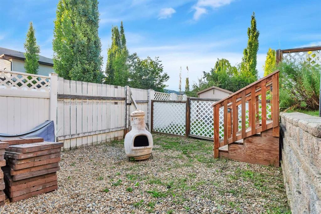 









76


Arthur

Close,
Red Deer,




AB
T4R 3M5

