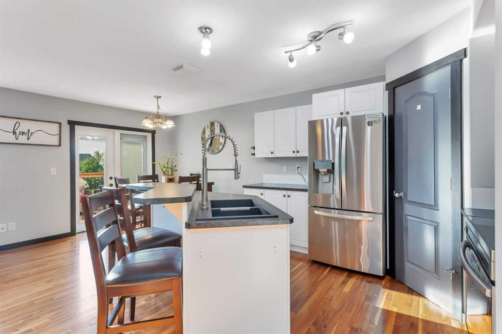 









76


Arthur

Close,
Red Deer,




AB
T4R 3M5

