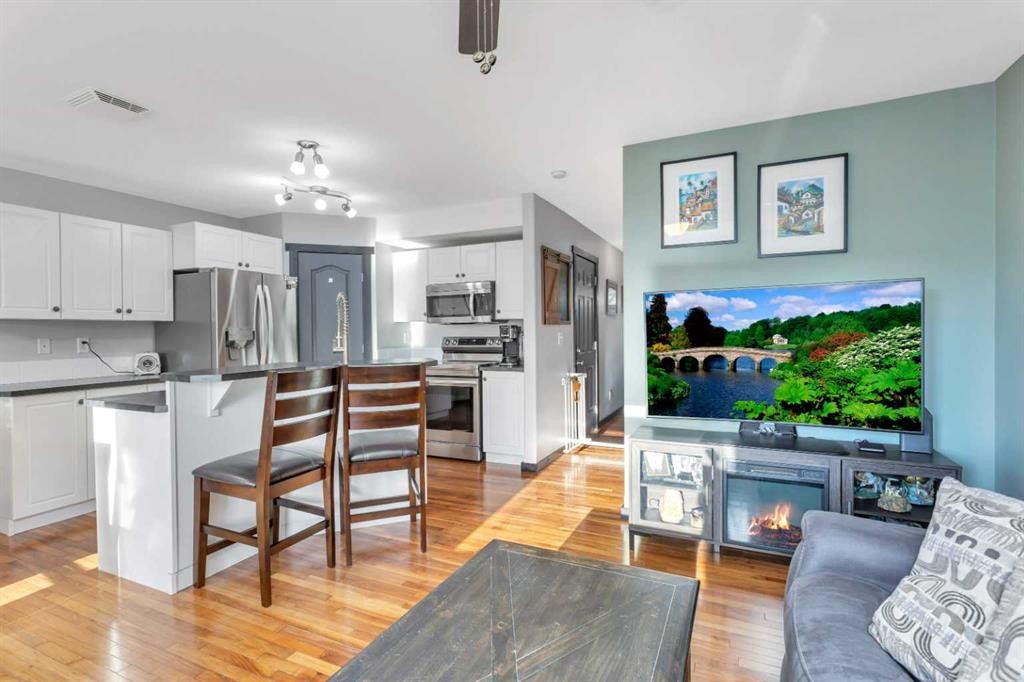 









76


Arthur

Close,
Red Deer,




AB
T4R 3M5

