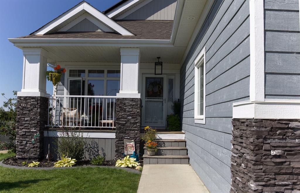 









7102


Cobb

Street,
Lacombe,




AB
T4L 1Z3

