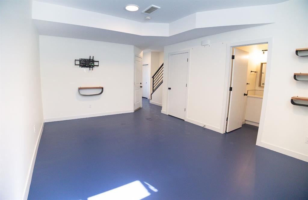 









20


Vincent

Gate,
Sylvan Lake,




AB
T4R 0H6


