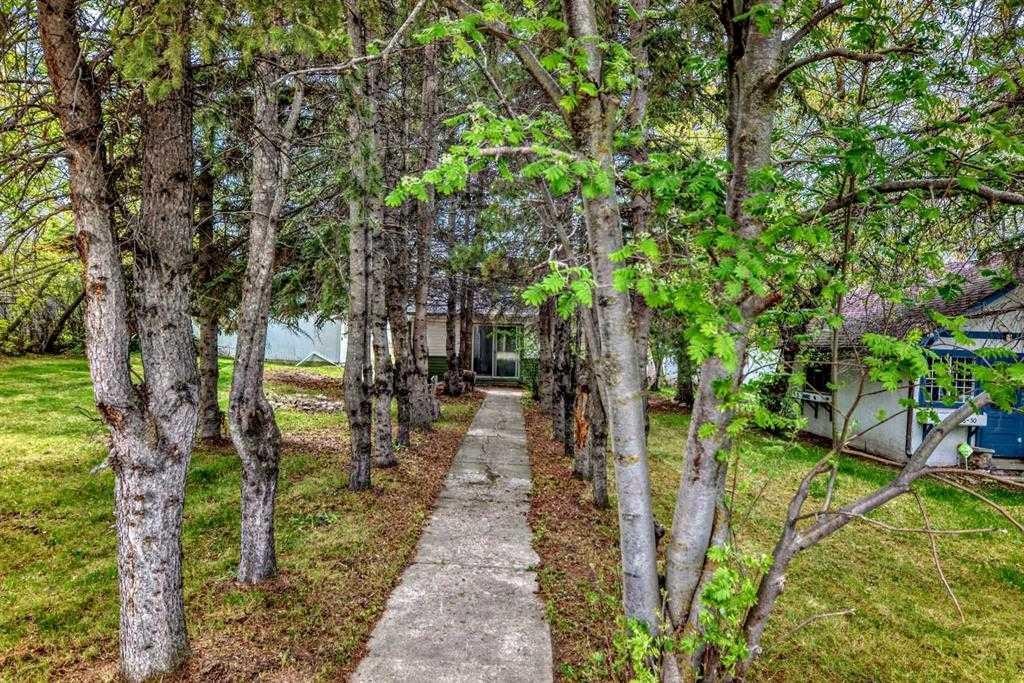 









4734


50

Street,
Sylvan Lake,




AB
T4S1G6


