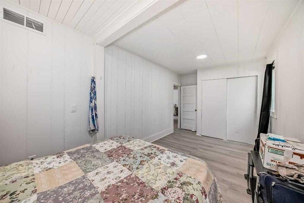 









4734


50

Street,
Sylvan Lake,




AB
T4S1G6

