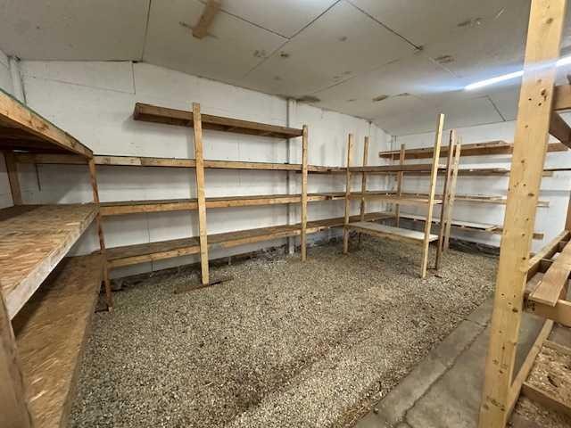 









40033


Range Road 202

,
Rural Stettler No. 6, County of,




AB
T0C 2L0

