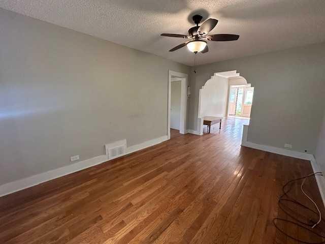 









40033


Range Road 202

,
Rural Stettler No. 6, County of,




AB
T0C 2L0

