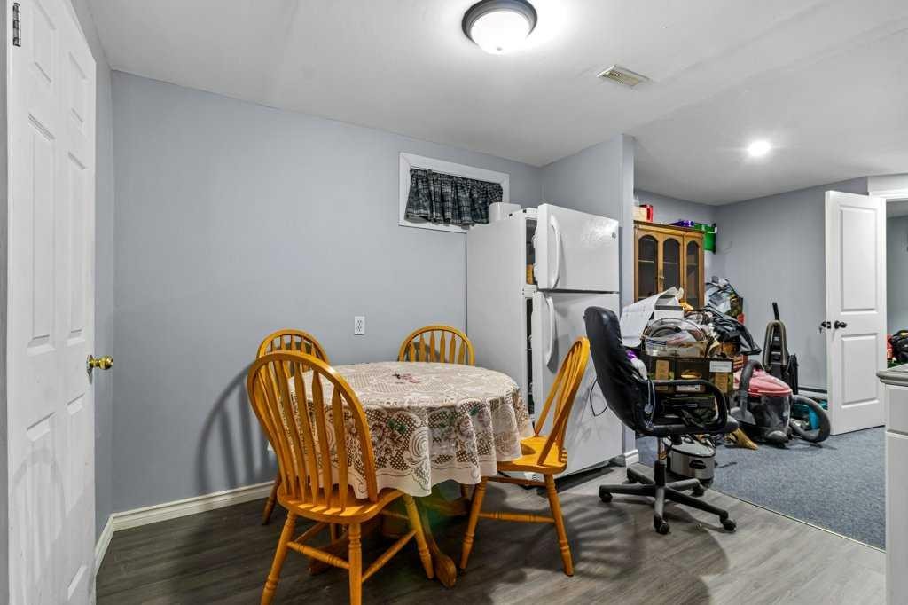 









5630


56

Street,
Red Deer,




AB
T4N 2K5

