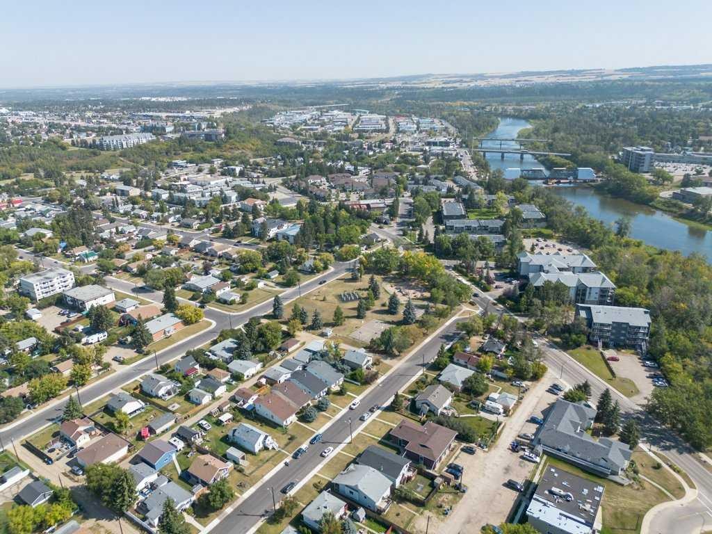 









5630


56

Street,
Red Deer,




AB
T4N 2K5

