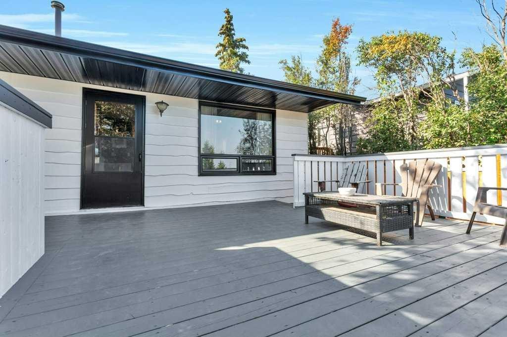 









101


Lakeview

Avenue,
Gull Lake,




AB
T4L 2N1

