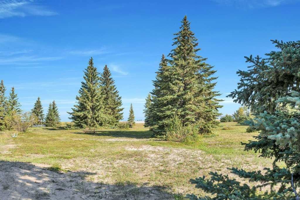









101


Lakeview

Avenue,
Gull Lake,




AB
T4L 2N1

