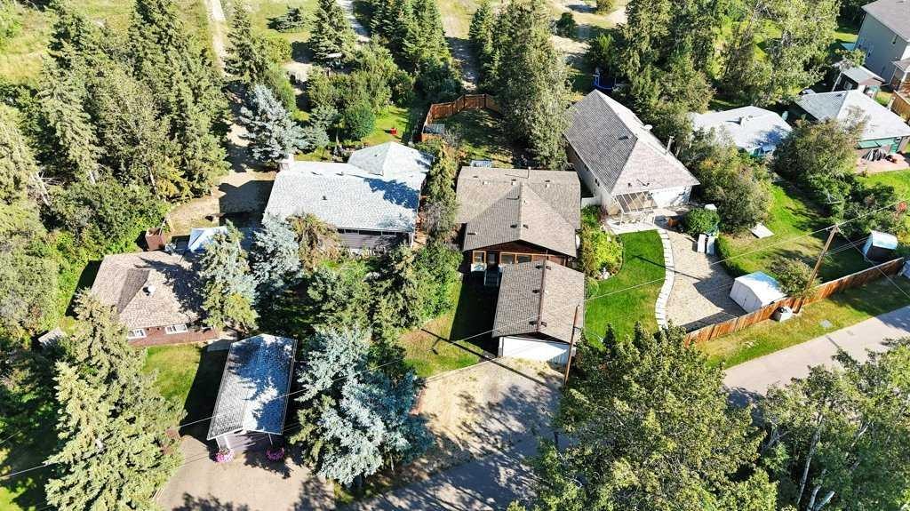 









101


Lakeview

Avenue,
Gull Lake,




AB
T4L 2N1

