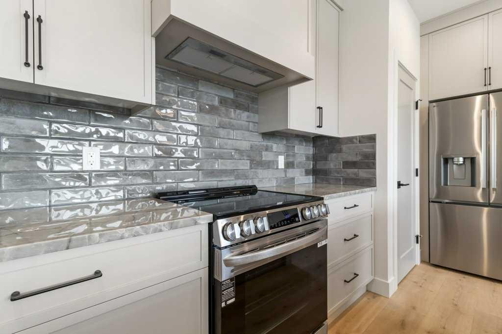 









10


Aura

Drive,
Blackfalds,




AB
T4M 0N3

