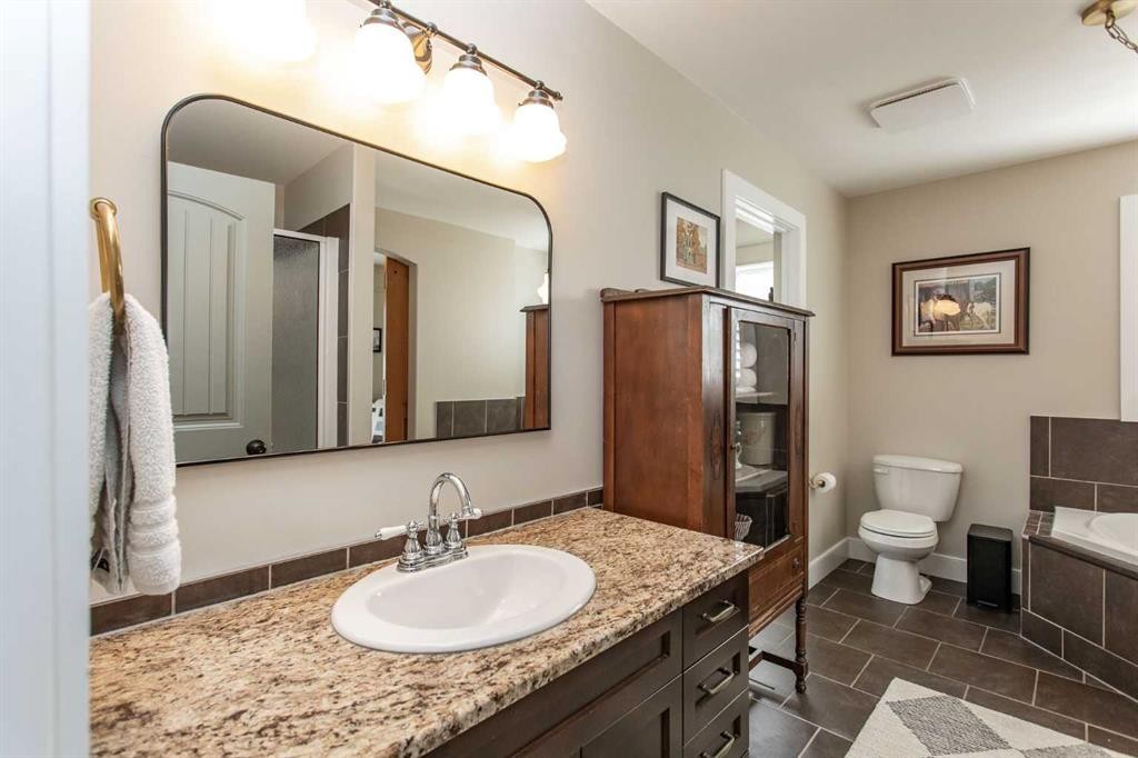 









32


Carter

Close,
Red Deer,




AB
T4P 0G5

