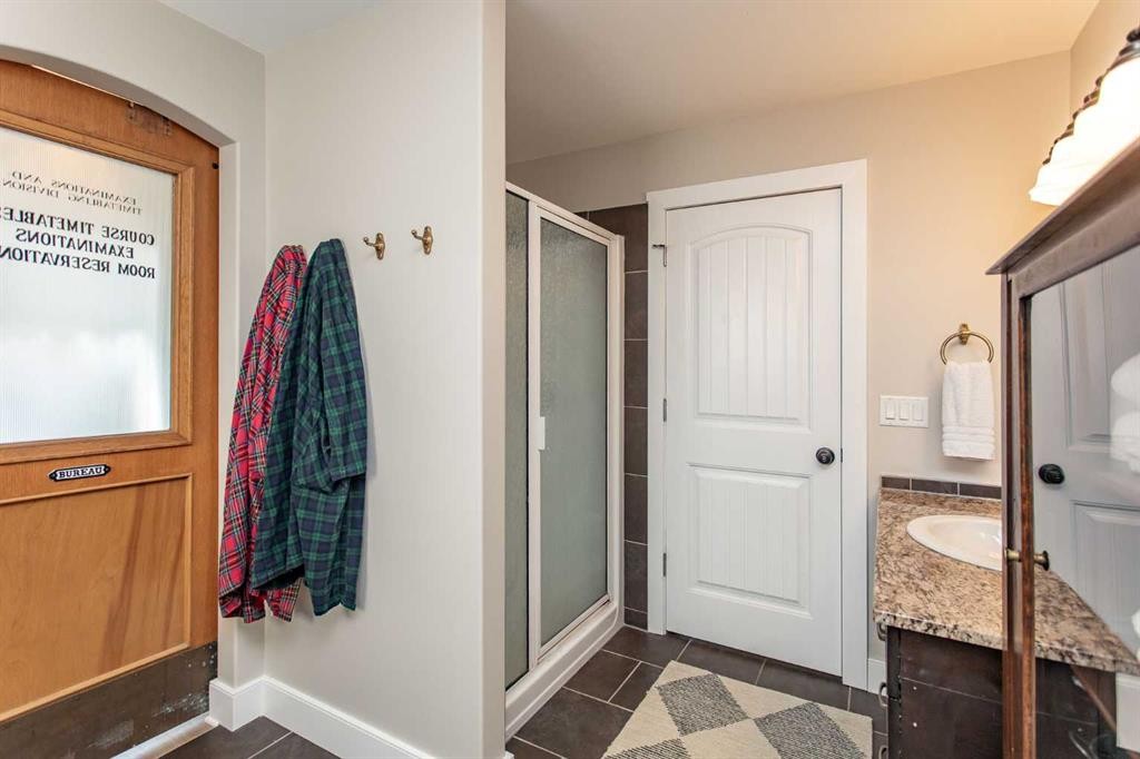 









32


Carter

Close,
Red Deer,




AB
T4P 0G5

