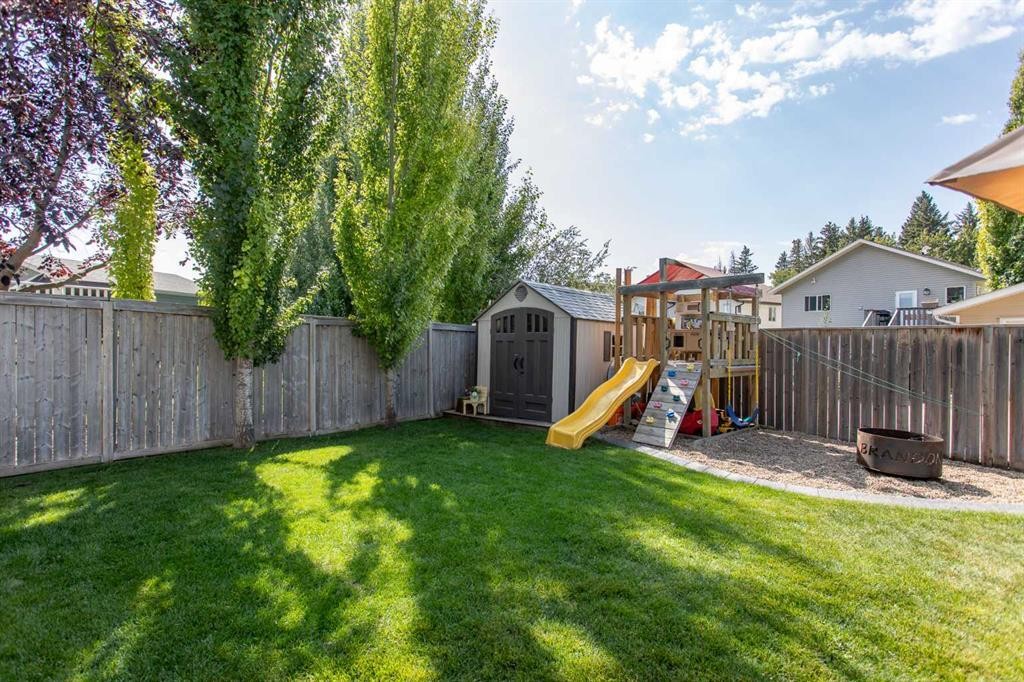 









32


Carter

Close,
Red Deer,




AB
T4P 0G5

