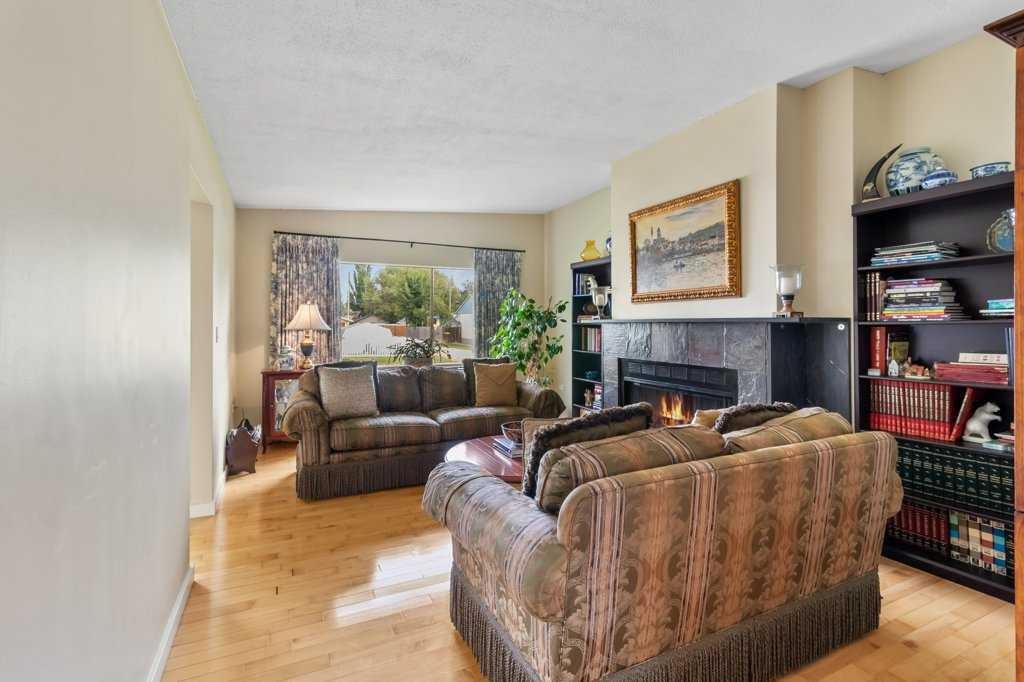 









3948


35A

Avenue,
Red Deer,




AB
T4N 2S5

