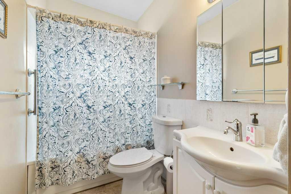 









3948


35A

Avenue,
Red Deer,




AB
T4N 2S5

