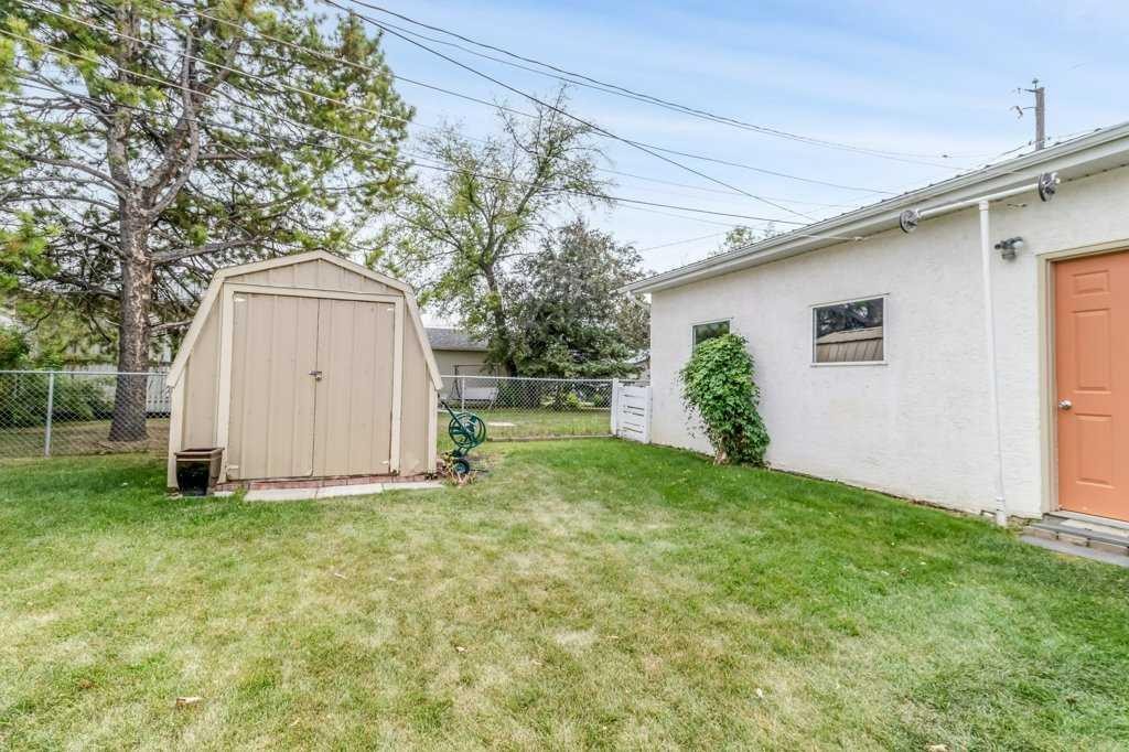 









3948


35A

Avenue,
Red Deer,




AB
T4N 2S5

