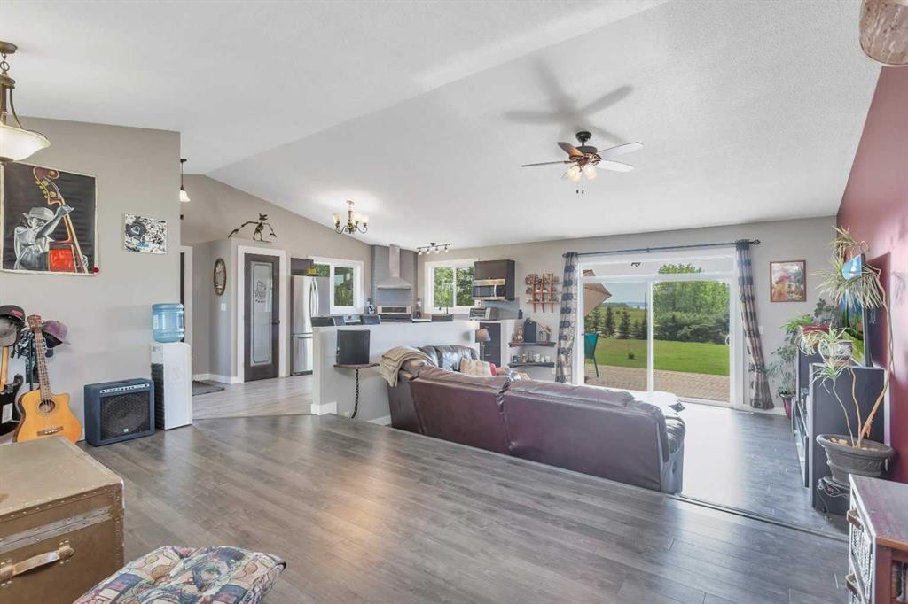









2230


Rainy Creek Road

,
Rural Lacombe County,




AB
T0C 0J0

