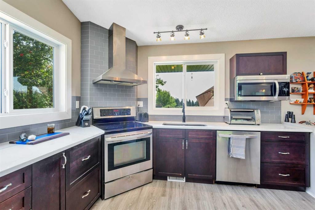 









2230


Rainy Creek Road

,
Rural Lacombe County,




AB
T0C 0J0

