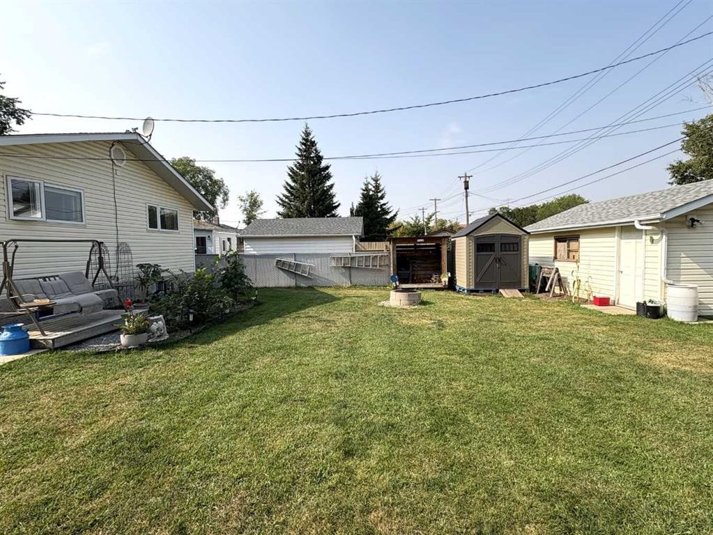 









5007


46

Avenue,
Forestburg,




AB
T0B 1N0


