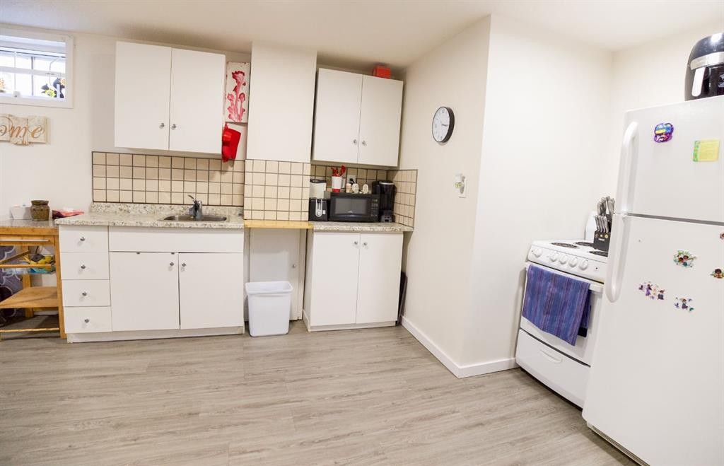 









4122


50

Street,
Red Deer,




AB
T4N 1W7

