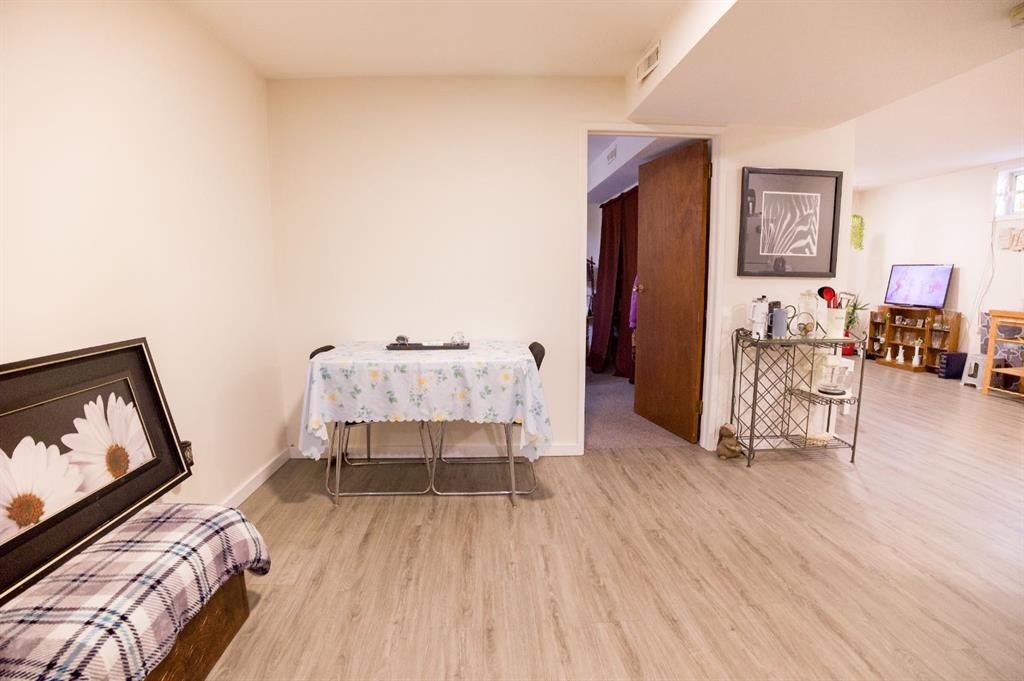 









4122


50

Street,
Red Deer,




AB
T4N 1W7


